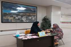استقرار میز سلامت در بیمارستان کودکان بندرعباس